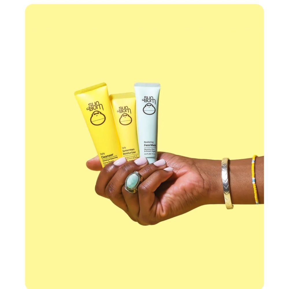 Sunbum Essentials Kit - Picture 2 of 4